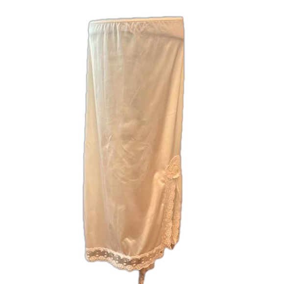 NWOT 4X Sears nude cream slip with lace hemline and slit - Picture 1 of 11